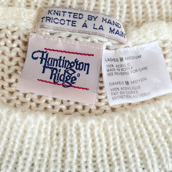 Adorable vintage Huntington Ridge Sweater. Cottage core style sweater - Picture 3 of 6